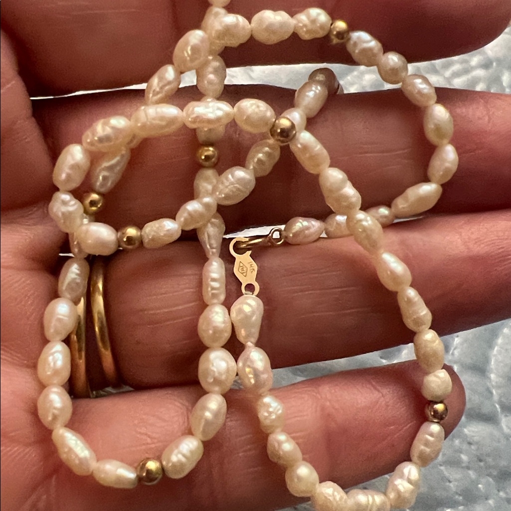 Vintage Freshwater Pearl Necklace With 14k Gold Spacers Beads / 14k Gold Clasp